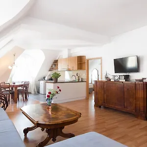 Jacob Apartmán